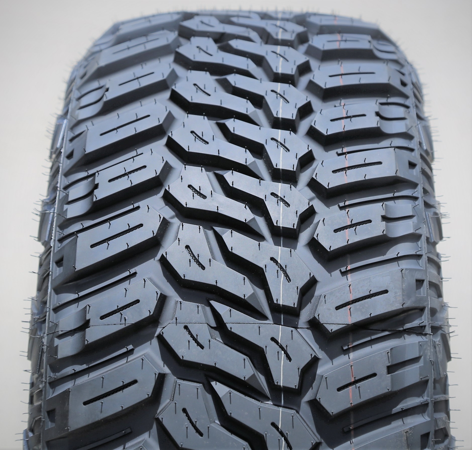 Tire Maxtrek Mud Trac LT 285/55R22 Load E 10 Ply MT M/T
