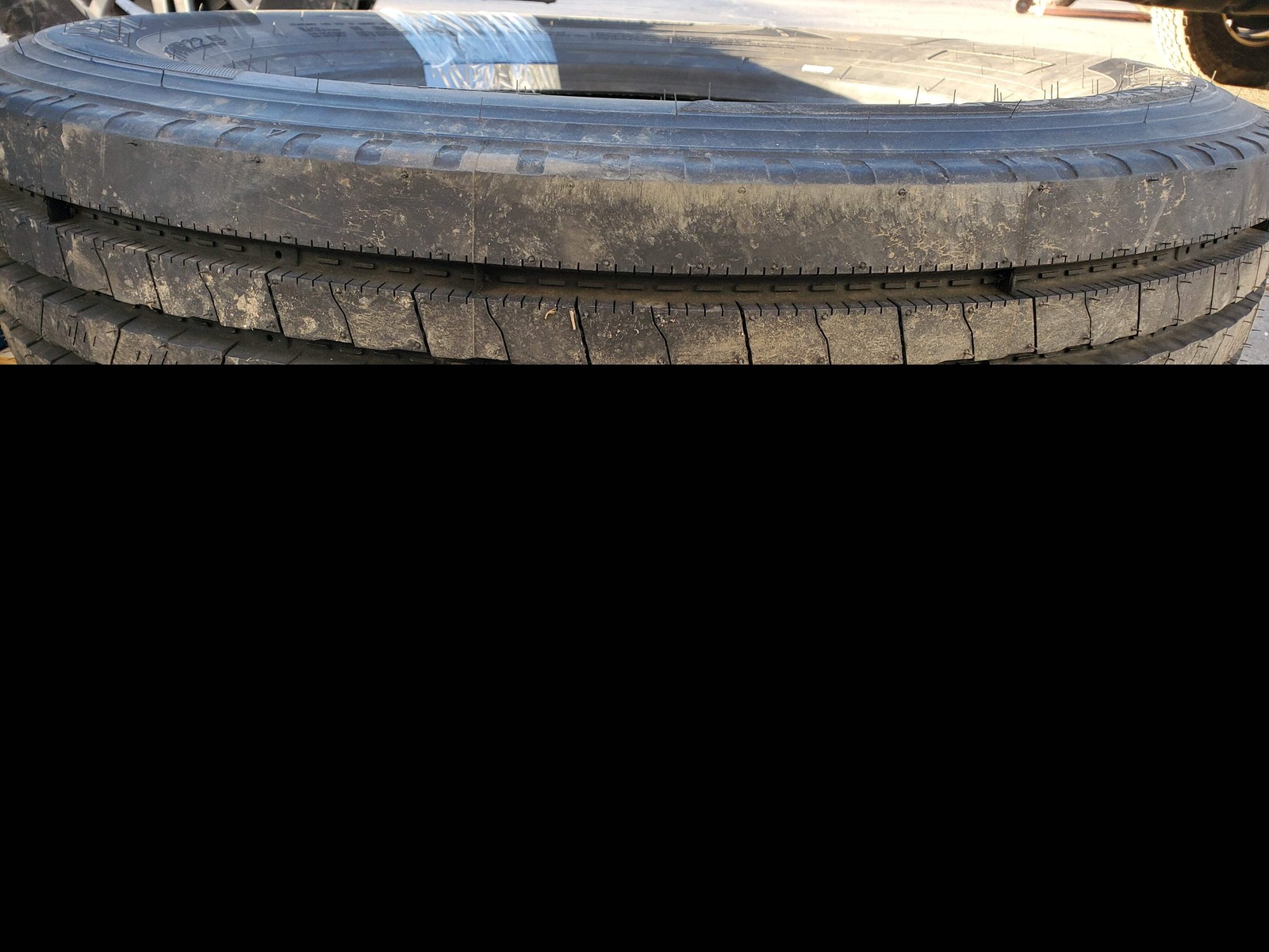 HANKOOK AH37 BSW LT 255 70 22.5 140/137M 16PLY STEER TIRE 3002450