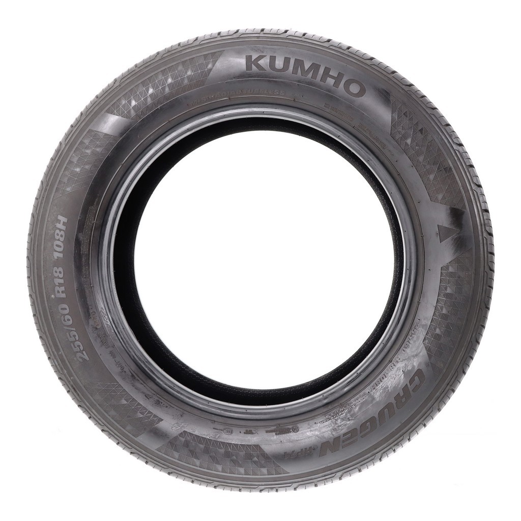 Set of (2) Used 255/60R18 Kumho Crugen HP71 108H – 7.5/32