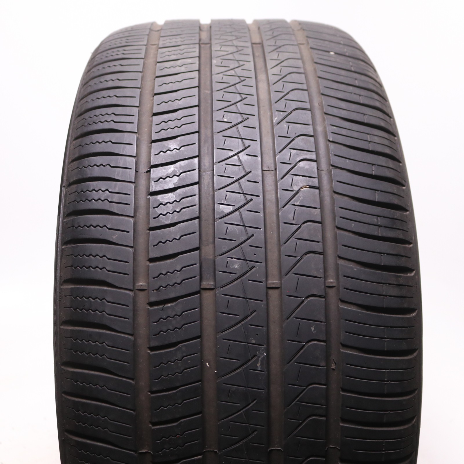 Set of 2 Used 315/40R21 Pirelli Scorpion Zero All Season MO – 111H – 6.5-7/32