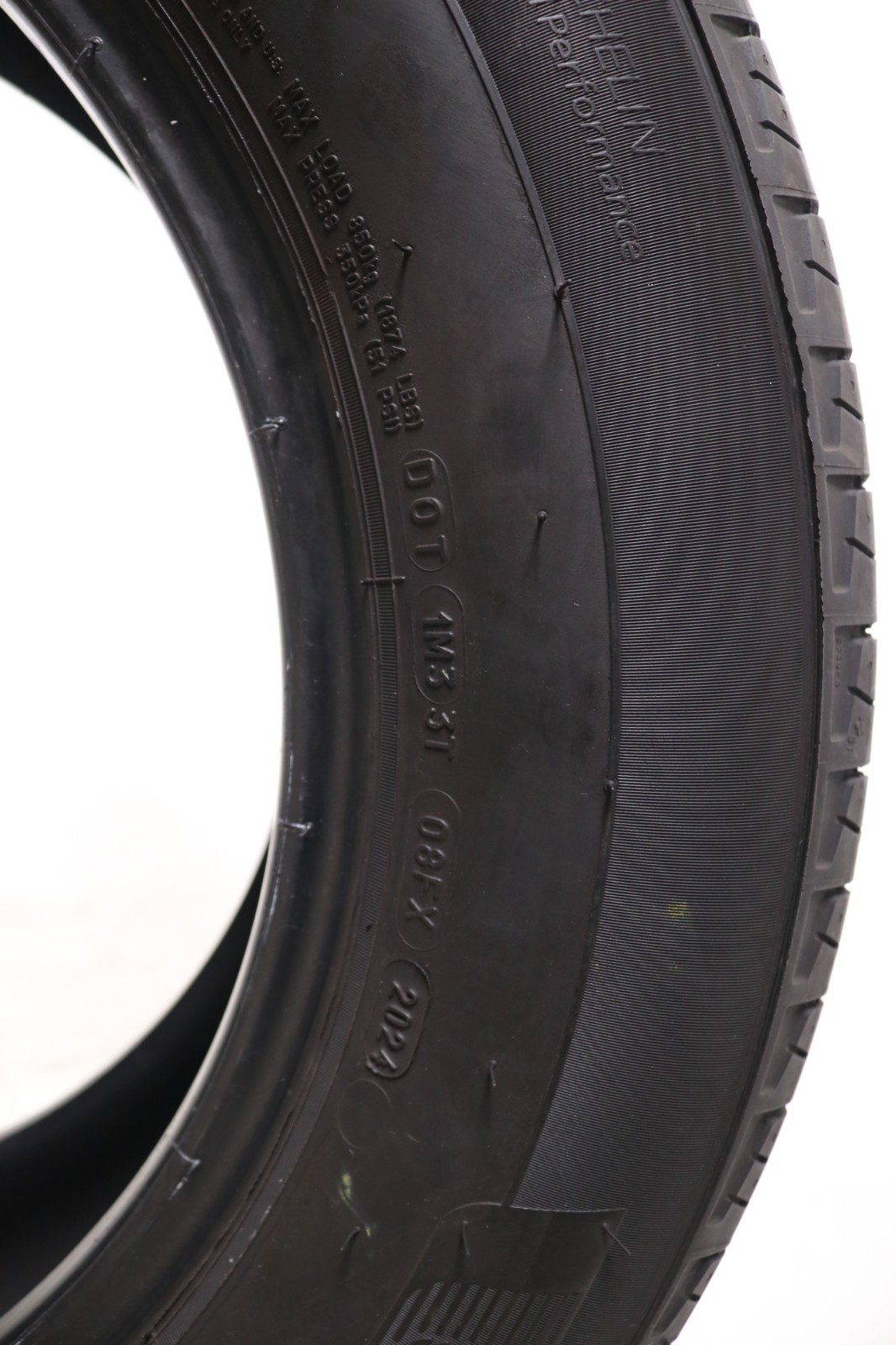 Set of 4 Used 225/65R17 Michelin Primacy A/S – 102H – 7.5-8.5/32