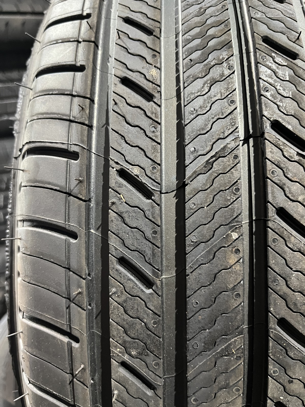 1 New Michelin Premier LTX 235/65R18 106V DOT.0526 8.5/32 New