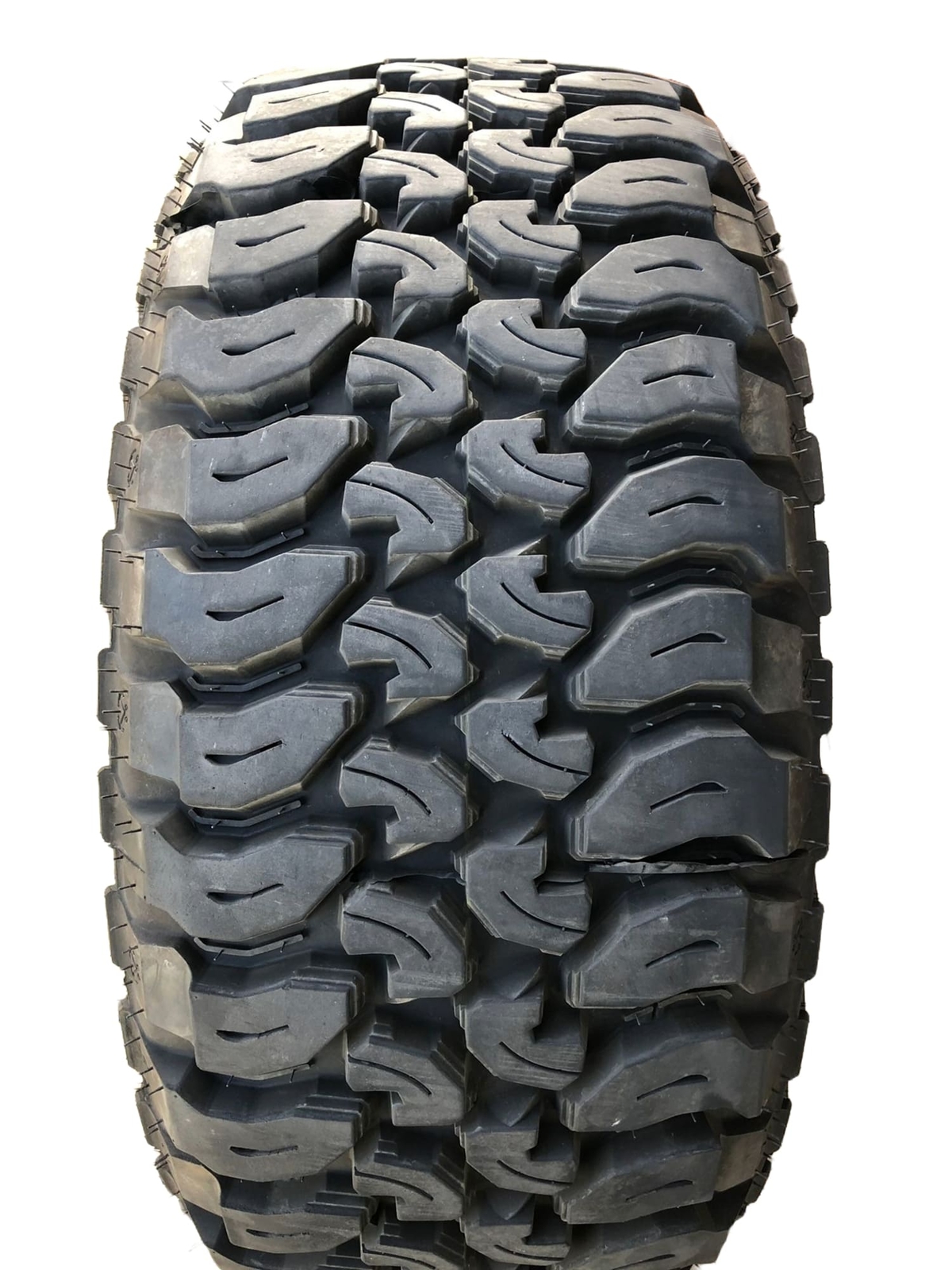 4 New Zeetex Mt1000 – Lt37x13.50r20 Tires 37135020 37 13.50 20