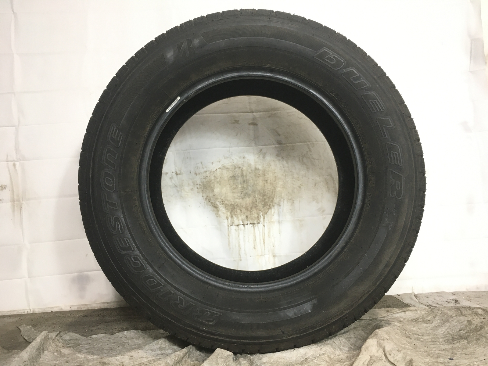 [1] Bridgestone Dueler LX P265/60R18 265 60 18 Tire 9.5-9.75/32