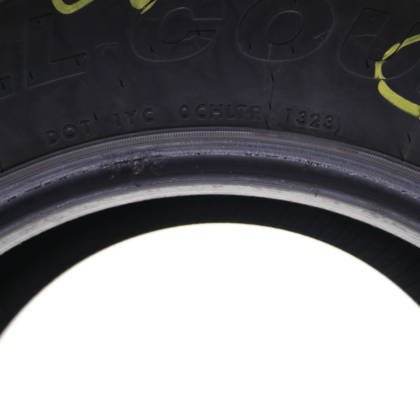 Set of 2 Used LT 265/70R18 IronMan All Country A/T – 124/121Q – 6.5-7/32