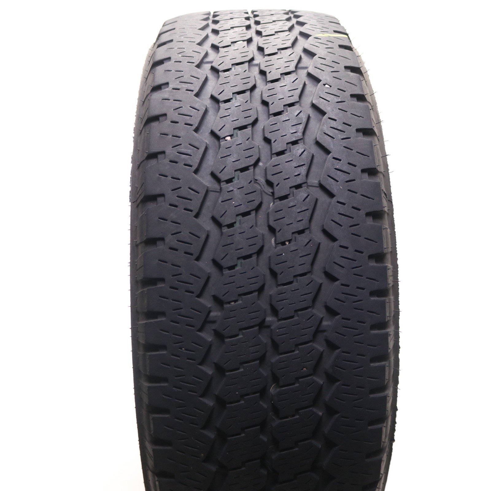 Set of 2 Used LT 275/70R18 Bridgestone Dueler A/T RH-S – 125/122R – 7.5-8.5/32