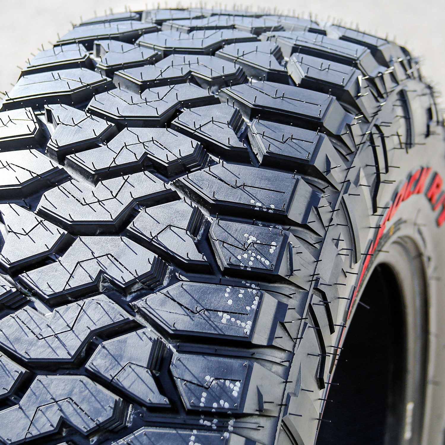 Tire Arroyo Tamarock R/T LT 33X12.50R22 114Q F 12 Ply RT Rugged Terrain