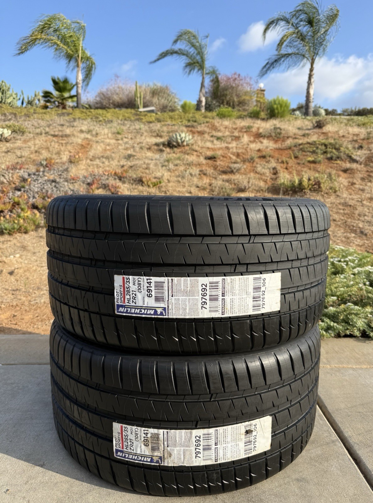 TWO BRAND NEW HL285/35ZR21 (108Y) Michelin Pilot Sport 4S MO1 Tires 285/35ZR21