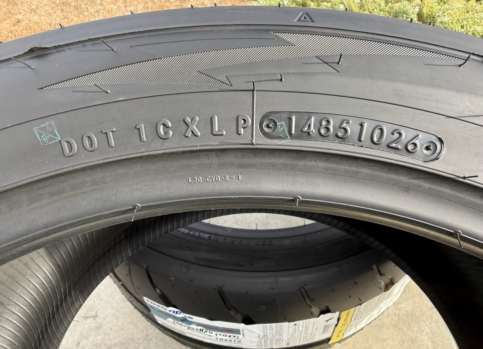 TWO BRAND NEW 305/35ZR20 (104Y) Toyo R888R Streetable Track & Competition Tires