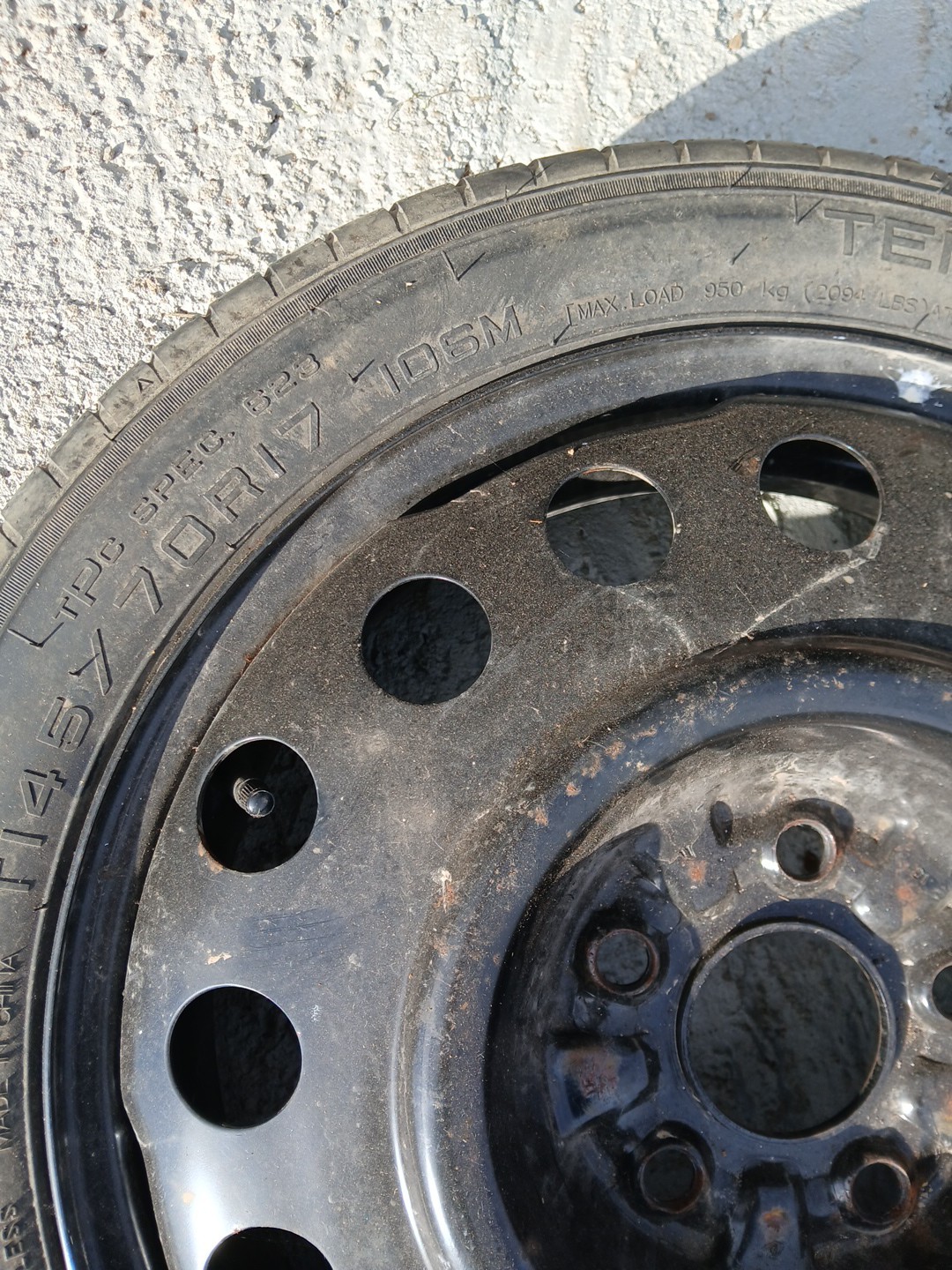 2010-2017 CHEVROLET EQUINOX TERRAIN MAXXIS SPARE DONUT TIRE 17X4.5T OEM 145/70