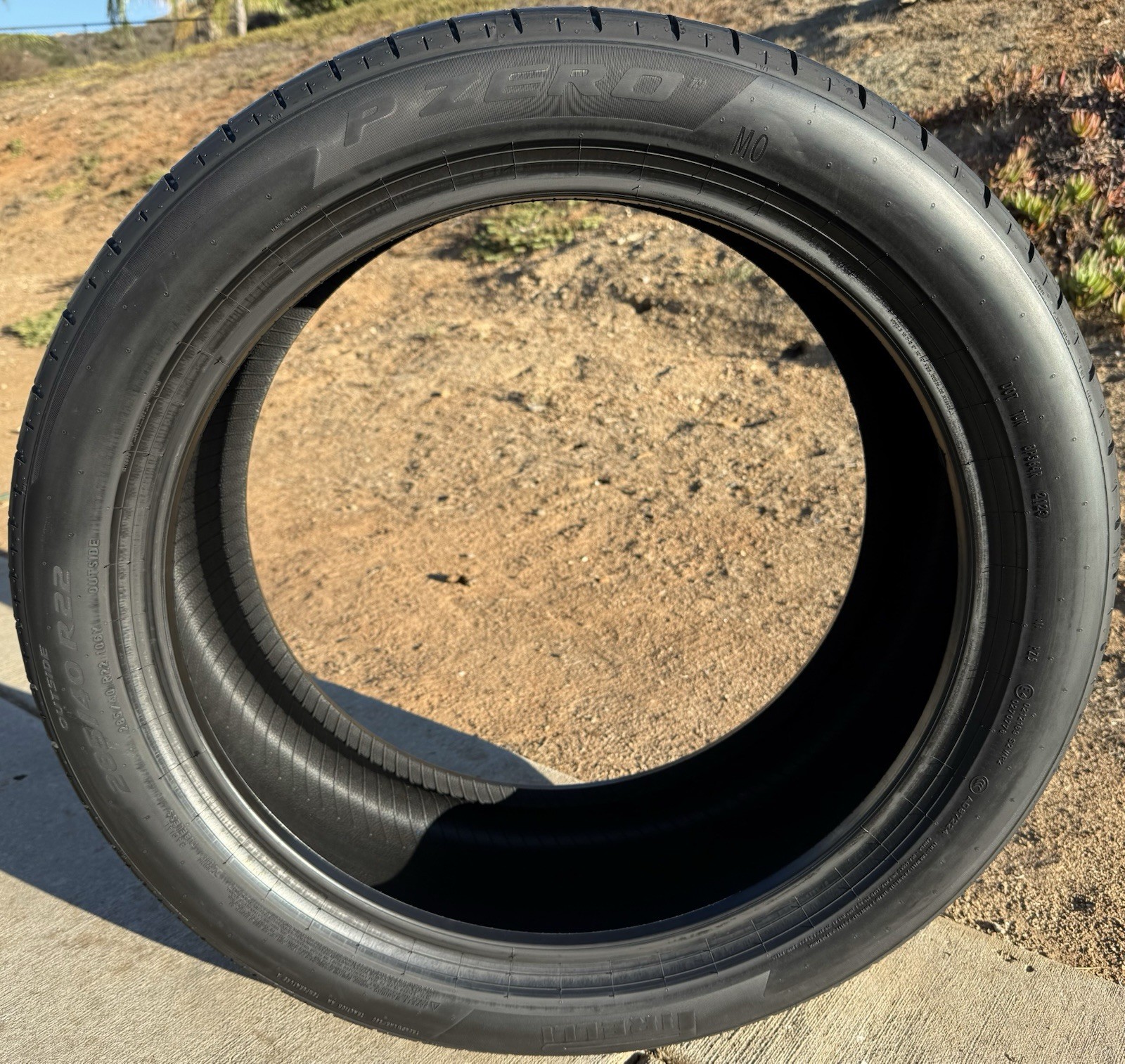 TWO BRAND NEW 285/40R22 Pirelli P Zero PZ5 MO Mercedes-Benz Tires 2854022
