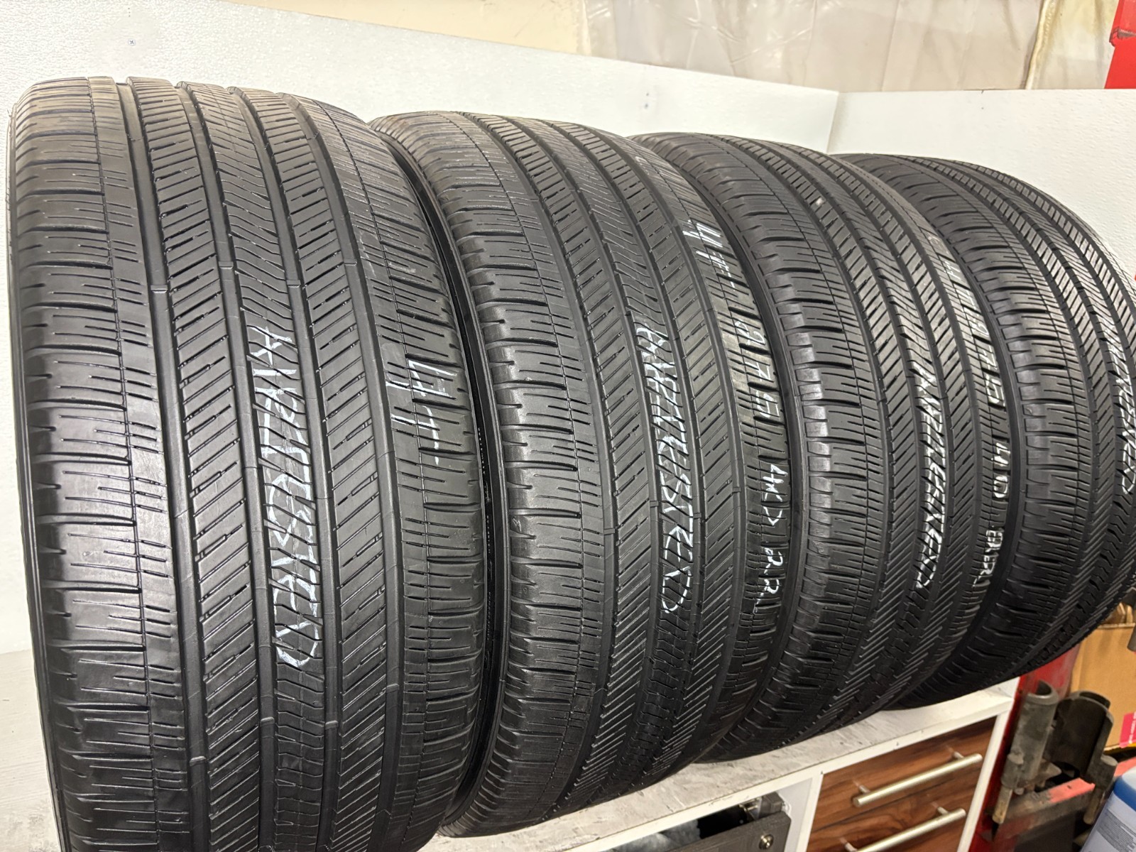 NO SHIPPING ONLY LOCAL PICK UP Set 4 Tires 275 40 22 Goodyear Eagle Touring