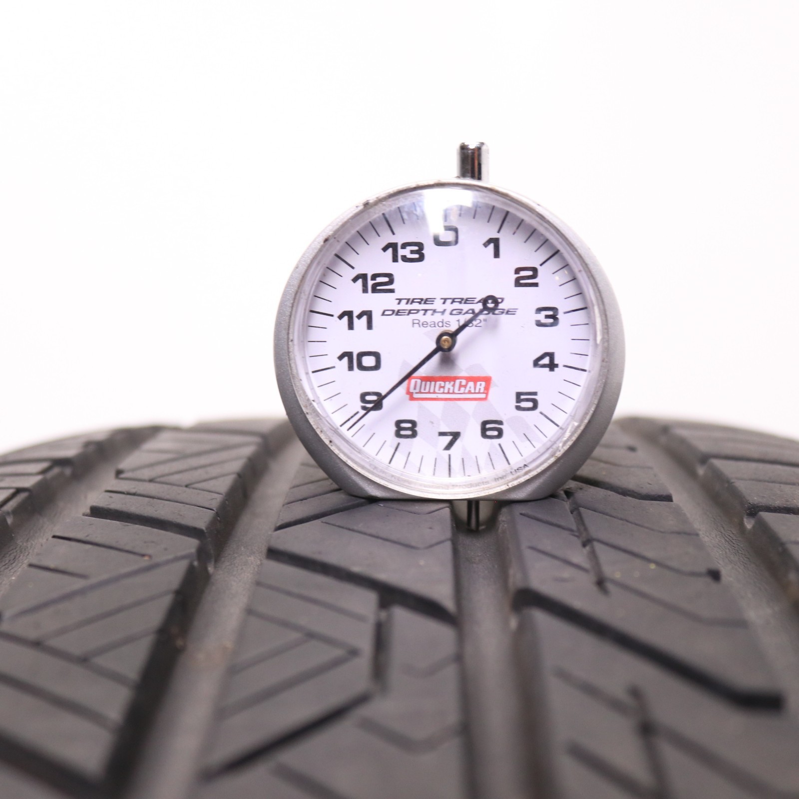 Set of 2 Used 235/50ZR18 Road Hugger GTZ – 101W – 8.5/32