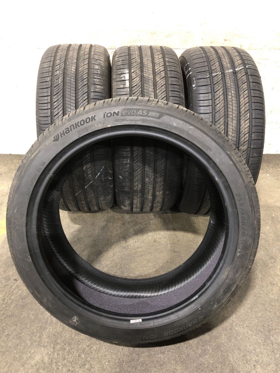 4x P255/40R20 Hankook iON EVO AS SUV EV TO 8/32 101 V Used Tires 2554020