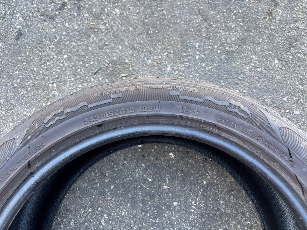 Arroyo Grand Sport A/S 245 45ZR19 102w Tread Depth 9/32