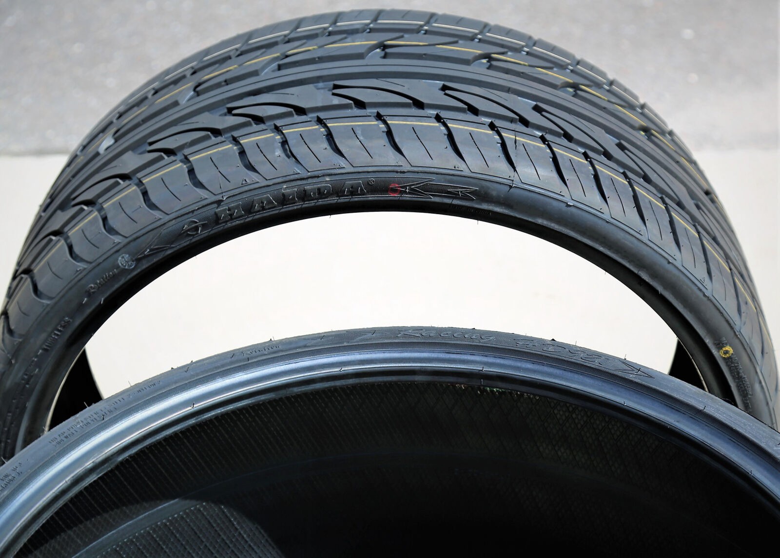 4 Tires 235/30R22 ZR Haida Racing HD921 High Performance 90W XL