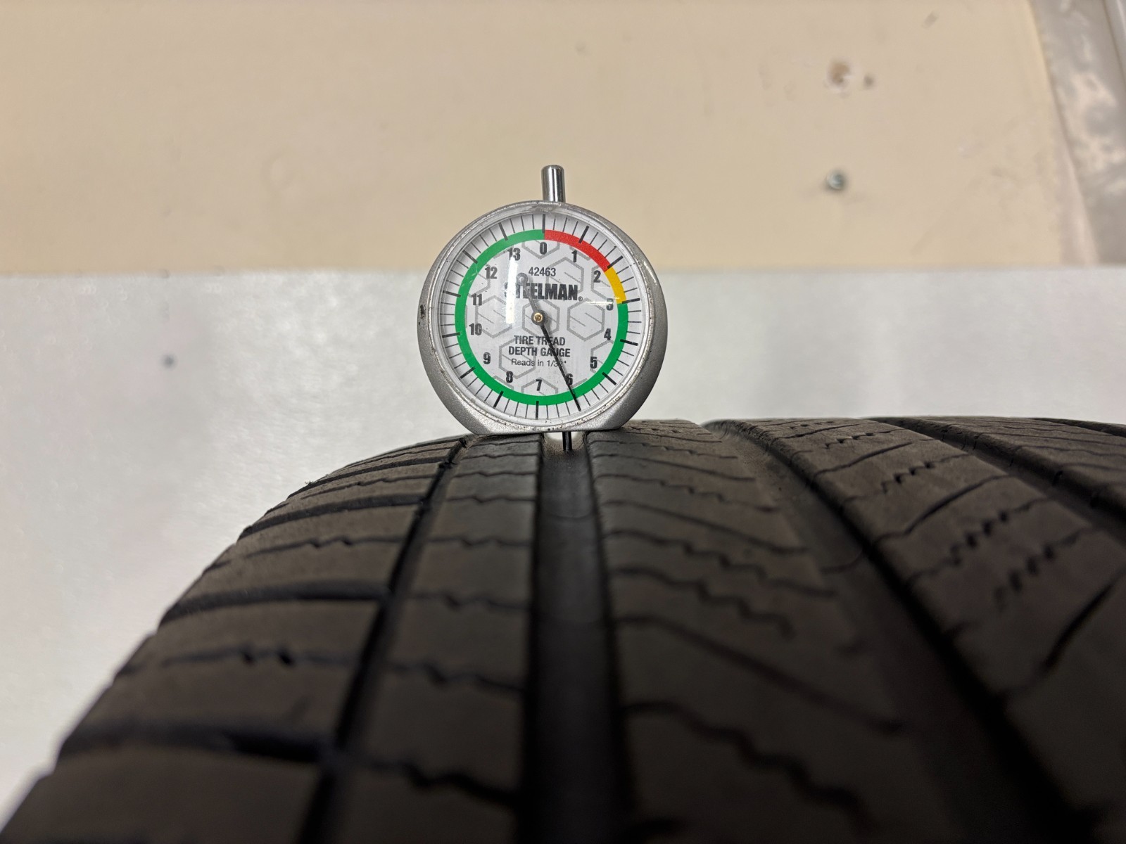 NO SHIPPING ONLY LOCAL PICK UP 2 tires 265 65 18 Michelin Primacy LTX