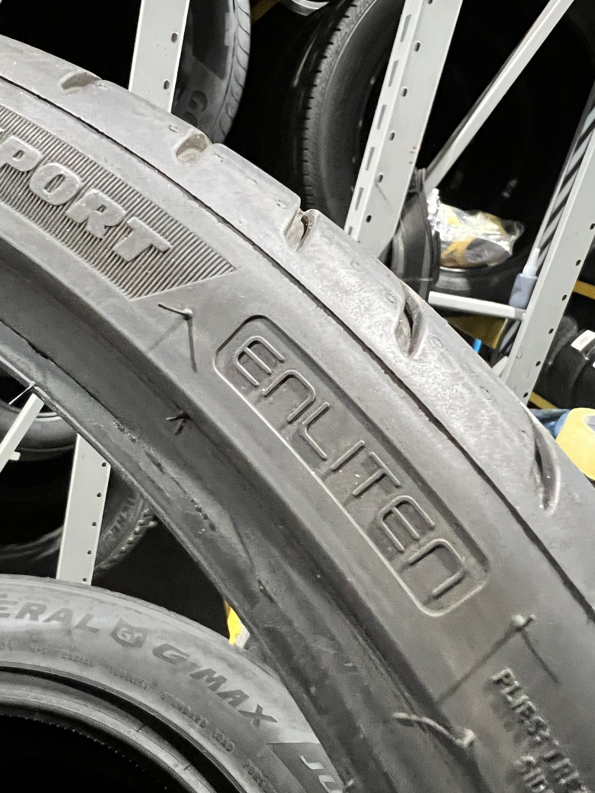 1 Bridgestone Potenza Sport Enliten RO1 265/30ZR19 92Y DOT.1625 6.25/32 NO Patch