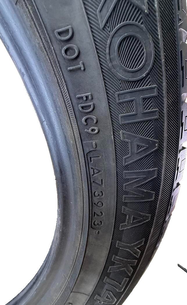 215/55R18 Yokohama yk740 95H Used Tire 9/32 Tread 2155518