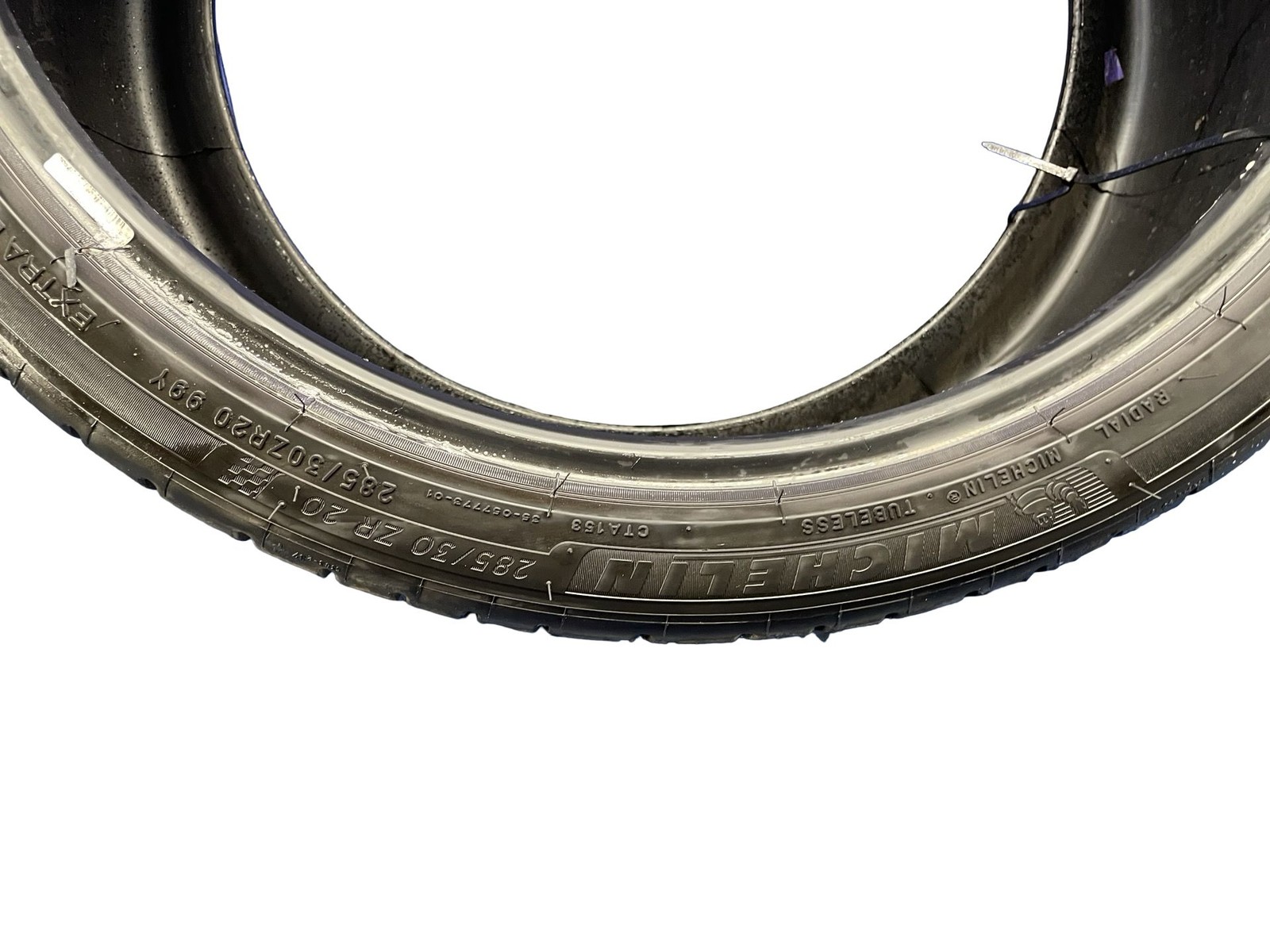 285/30ZR20 99Y MICHELIN PILOT SPORT ALL SEASON 4 6/32NDS DATECODE 3223