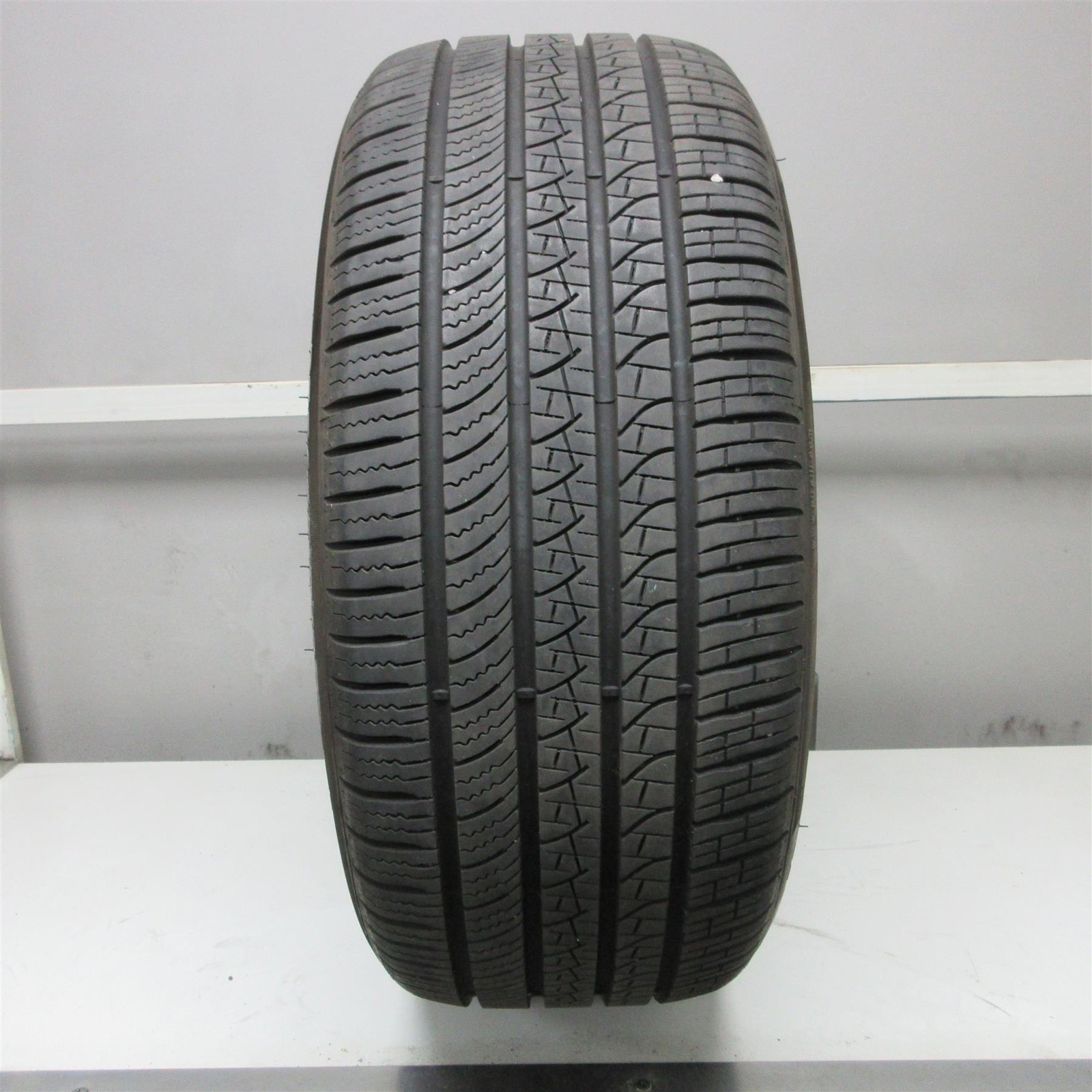255/45R19 Pirelli P Zero All Season AO 104V Used Tire (9/32nd) (QTY 1)