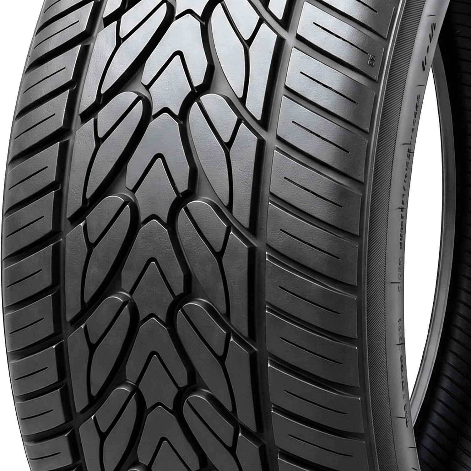2 Fullrun Max Plus99 305/35R24 112V XL All Season Performance Tires UTQG 500AA