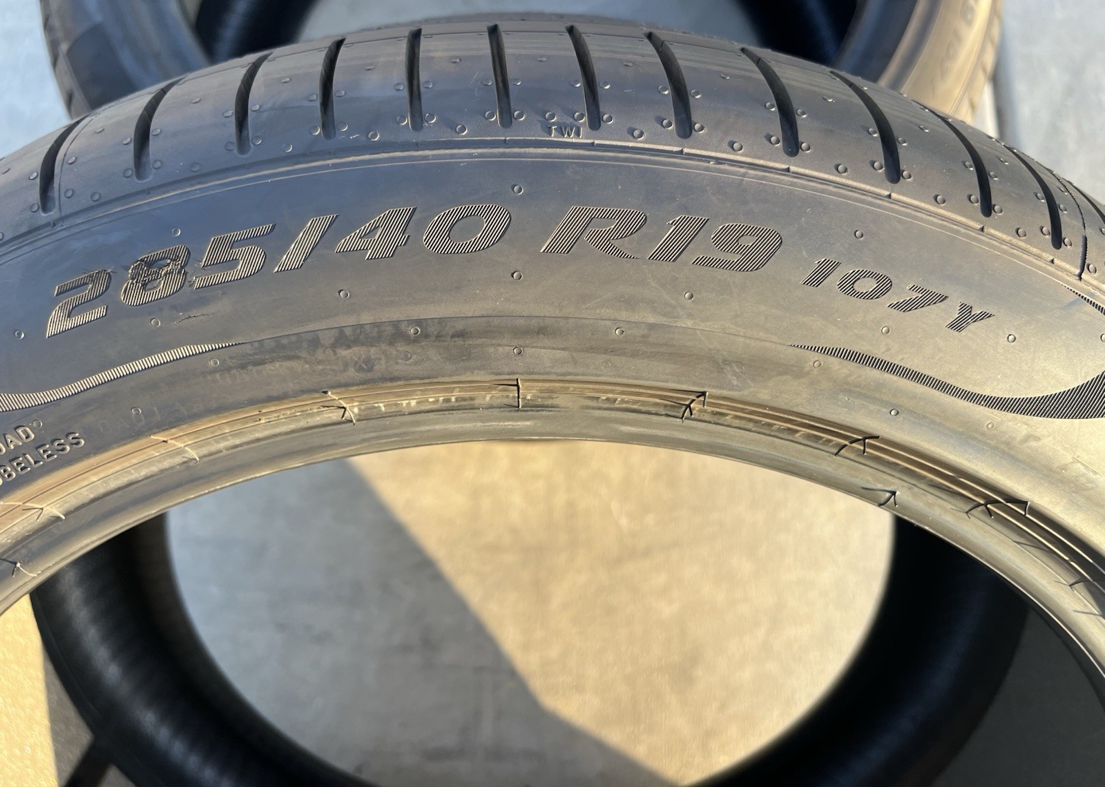 4X BRAND NEW Pirelli P Zero PZ4 Tesla Model S Tires 2X 255/45R19 & 2X 285/40R19!