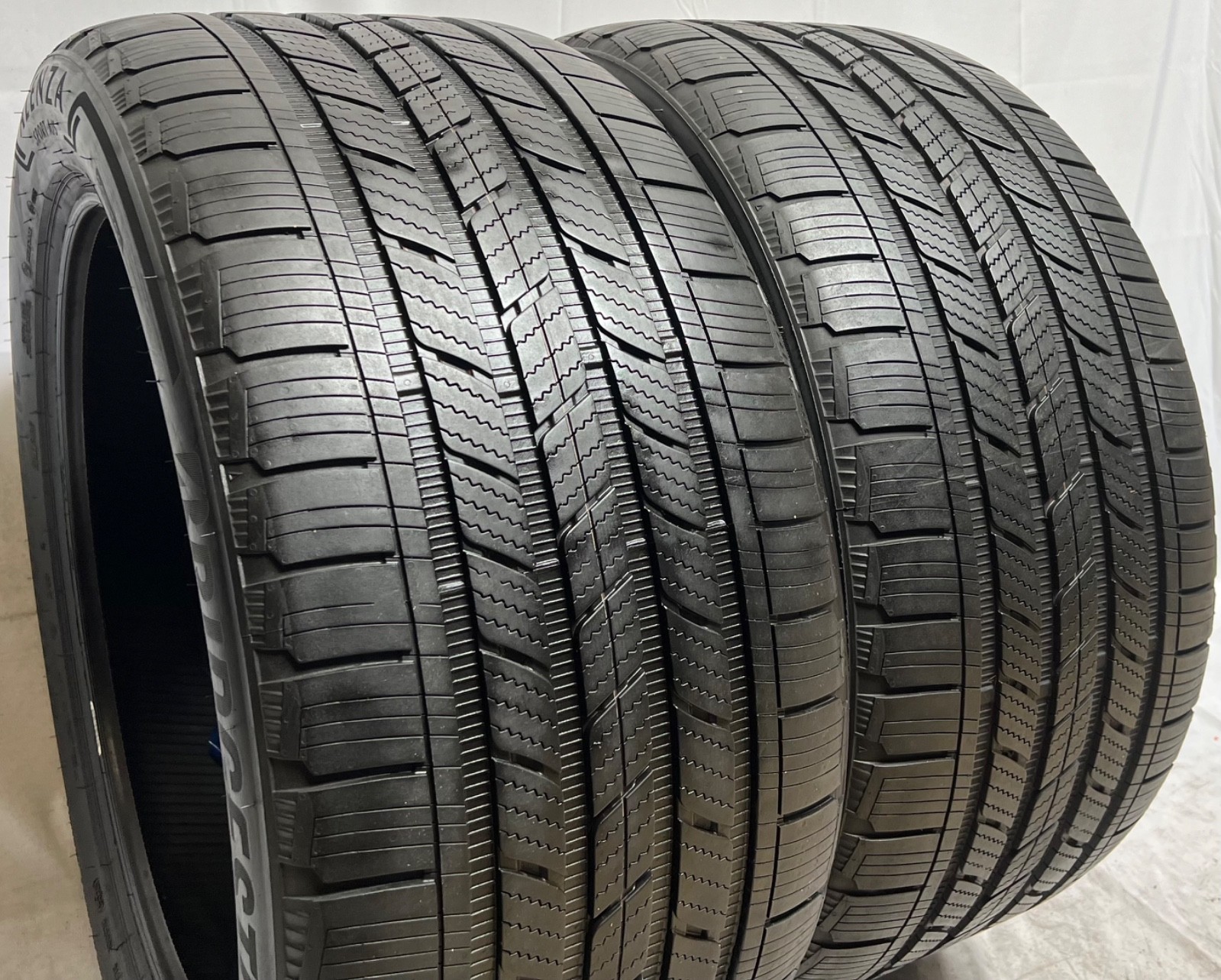 2 – TAKEOFF 315/40R21 XL (115V) Bridgestone Alenza Sport AS Enliten (NC0) – 7104