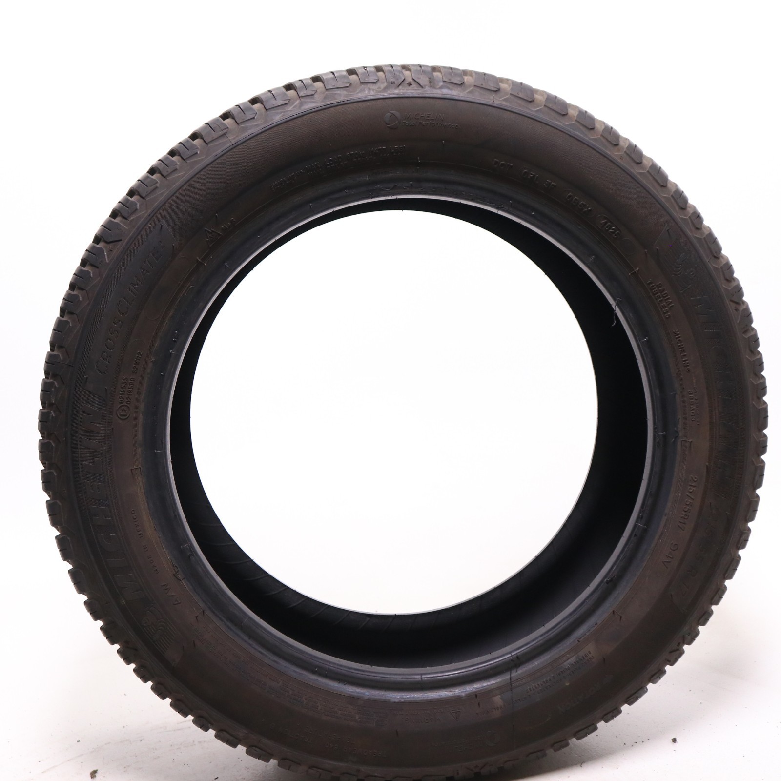 Set of 4 Used 215/55R17 Michelin CrossClimate 2 – 94V – 8.5-9.5/32