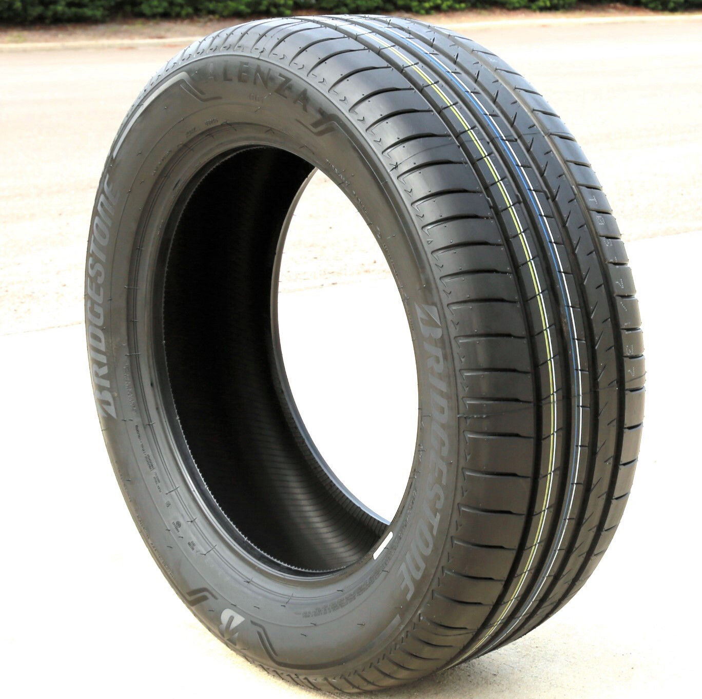 Tire Bridgestone Alenza 001 225/60R18 104W XL (BMW) High Performance