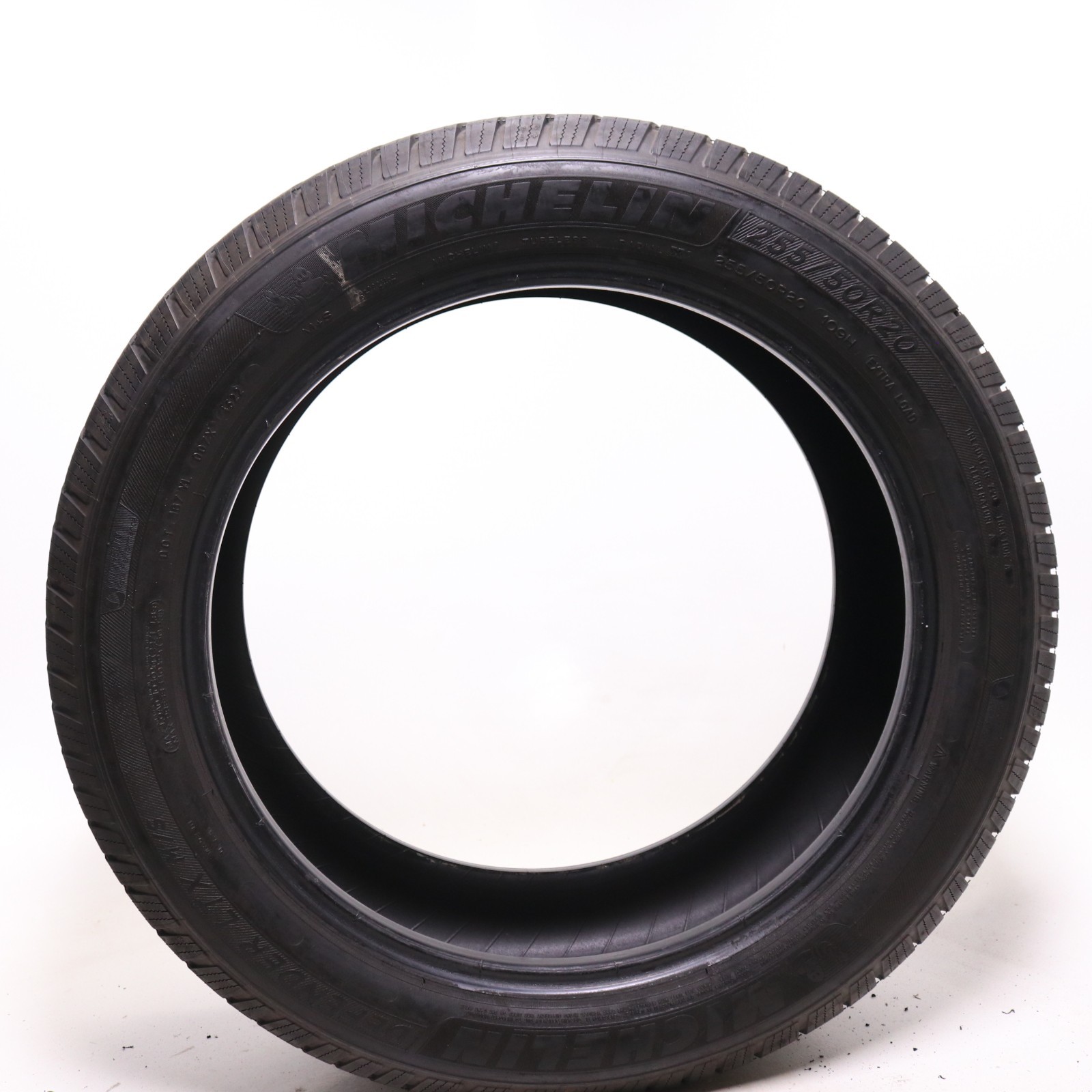 Set of 2 Used 255/50R20 Michelin Defender LTX M/S – 109H – 7-8/32