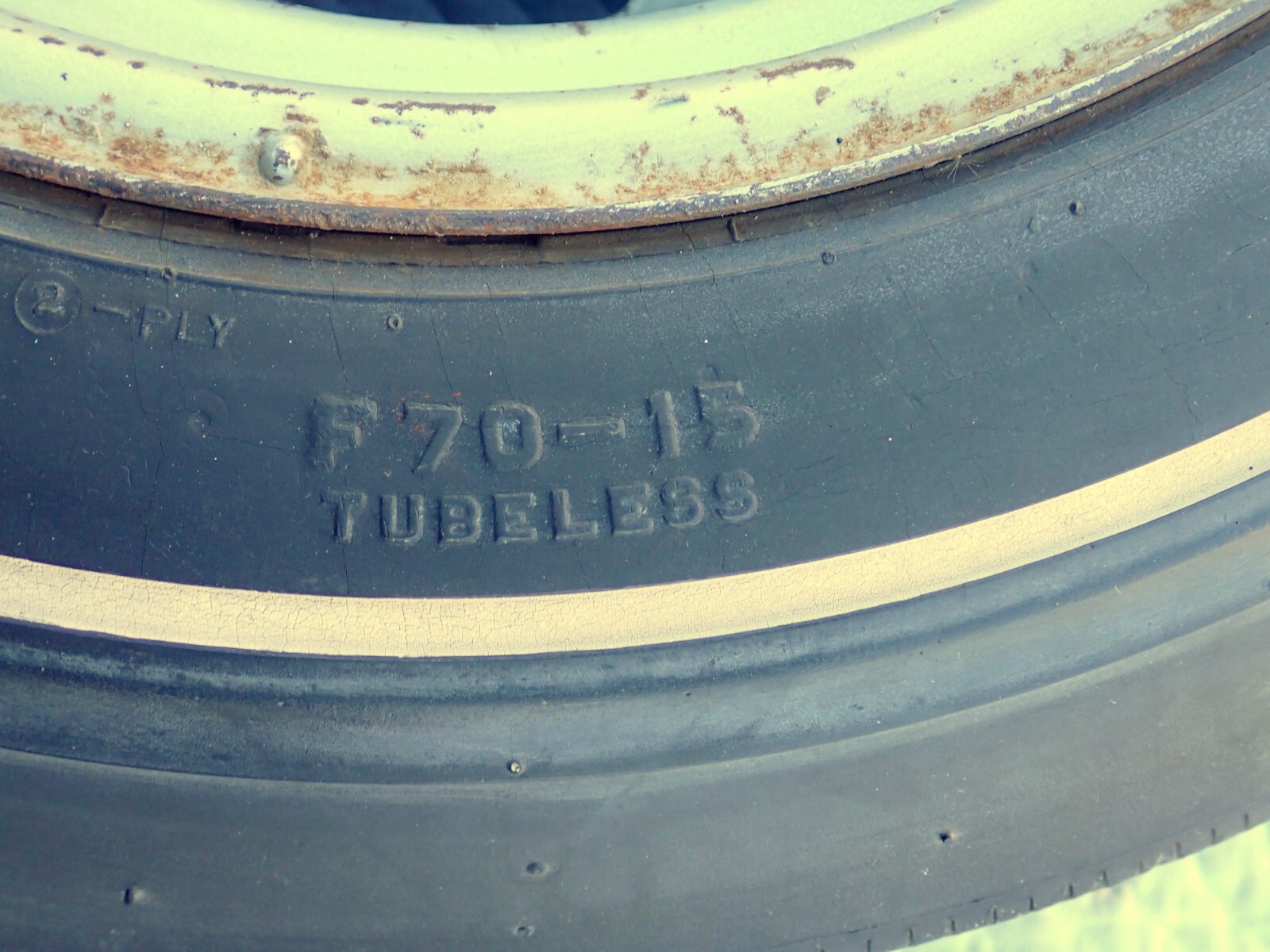 GM 15×8 Rally Wheel Firestone F70-15 Wide Oval Tire 69 Corvette OEM NCRS Points