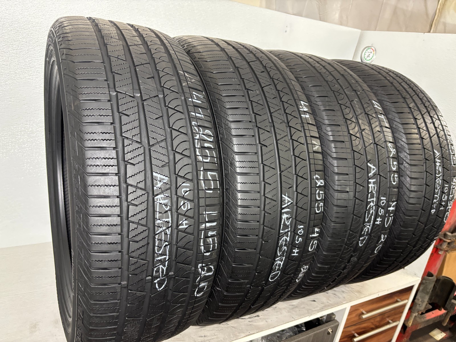 NO SHIPPING ONLY LOCAL PICK Set 4 Tires 255 45 20 Continental CrossContact Vol