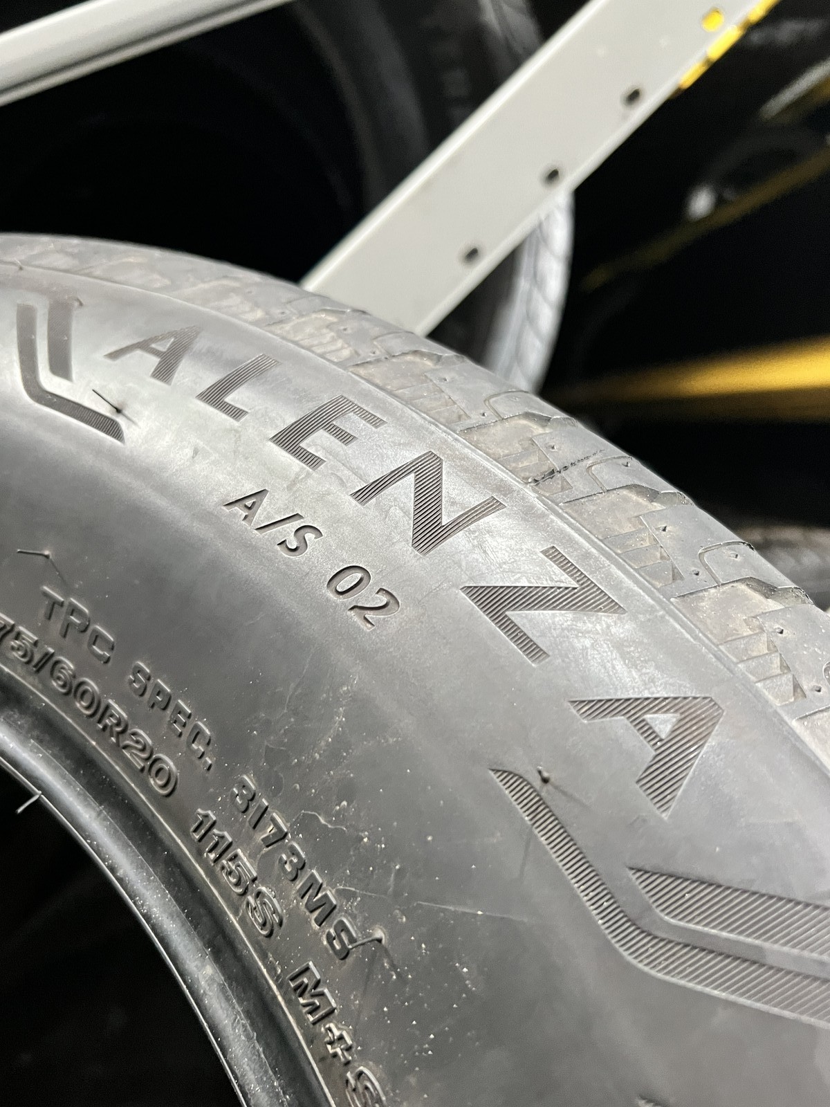 1 Tire Bridgestone Alenza A/S 02 TPC 275/60R20 115S DOT.1325 8.75/32