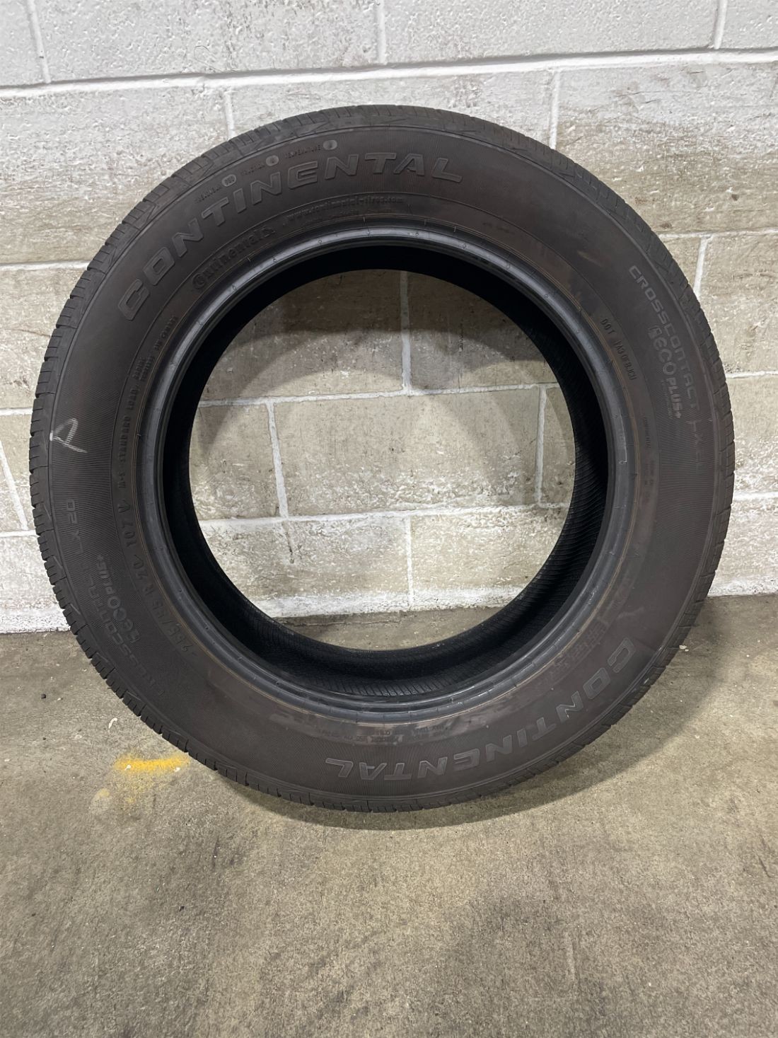 1x P255/55R20 Continental Cross Contact LX20 10/32 107 V Used Tire 2555520