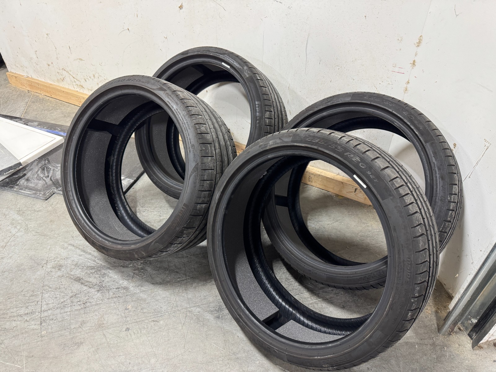 OEM 2024+ Tesla Model 3 Performance Tires (5 Total) 235/35/20 & 275/35/20