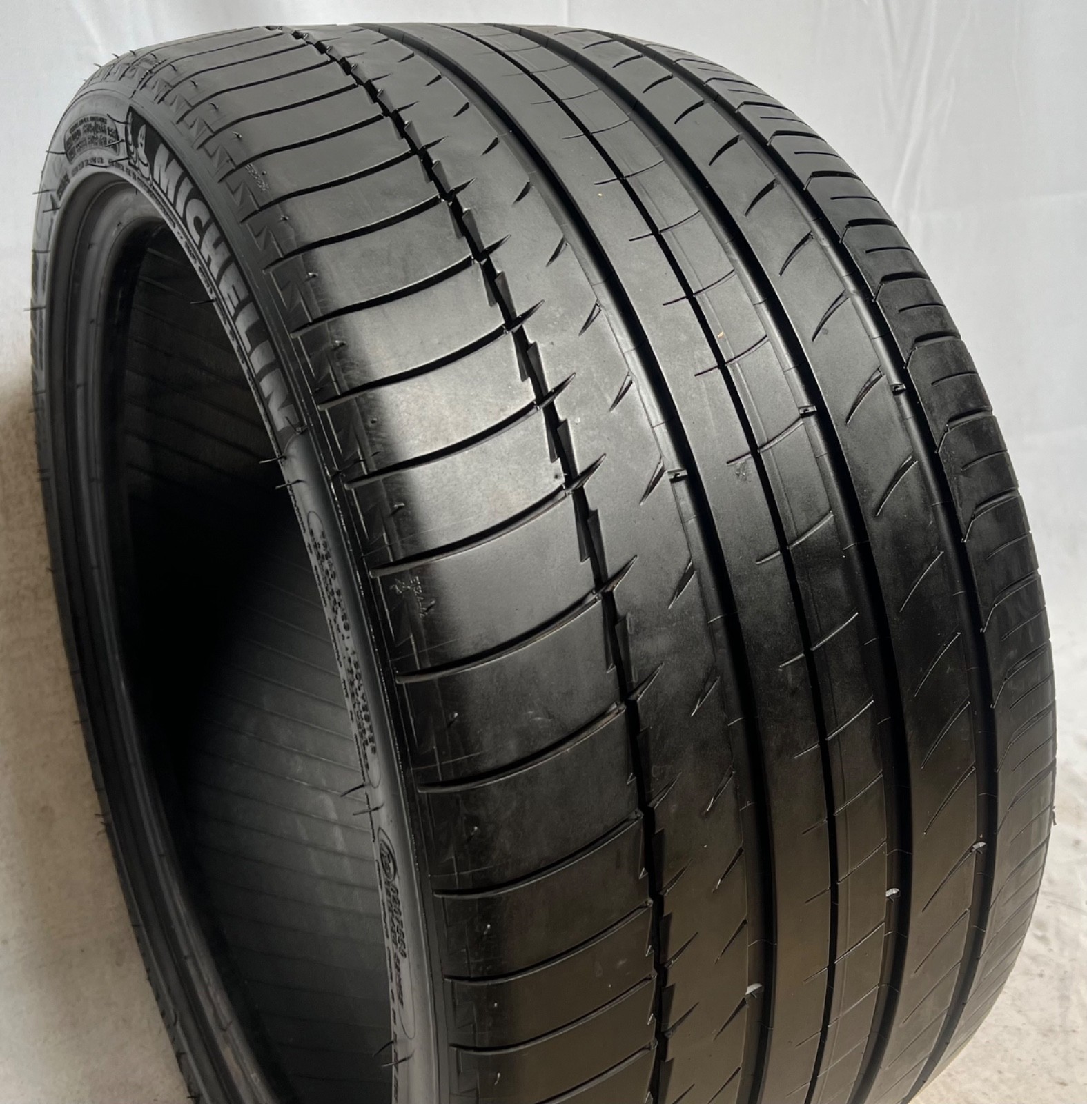 1 – TAKEOFF 285/30ZR18 (93Y) Michelin Pilot Sport PS2 (N3) Porsche – 6149