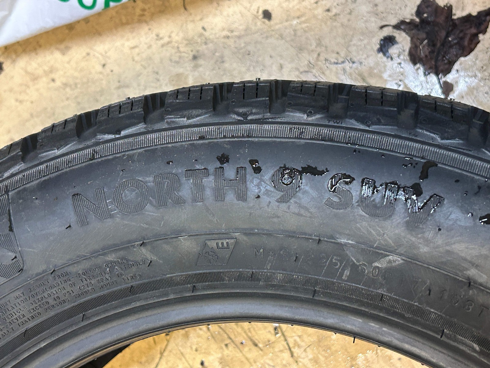 NOKIAN NORDMAN NORTH 9 SUV STUDDED BSW P 225 60 17 103T XL WINTER TIRE TS32838