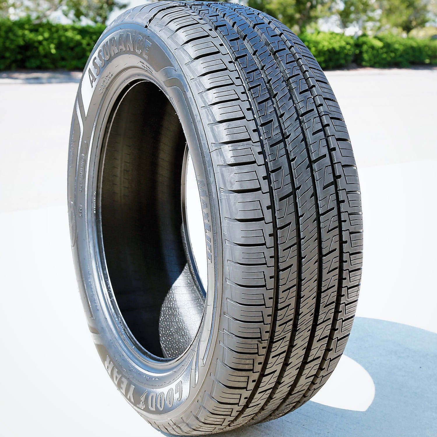 2 Tires Goodyear Assurance MaxLife 235/40R19 96V XL AS All Season TakeOff