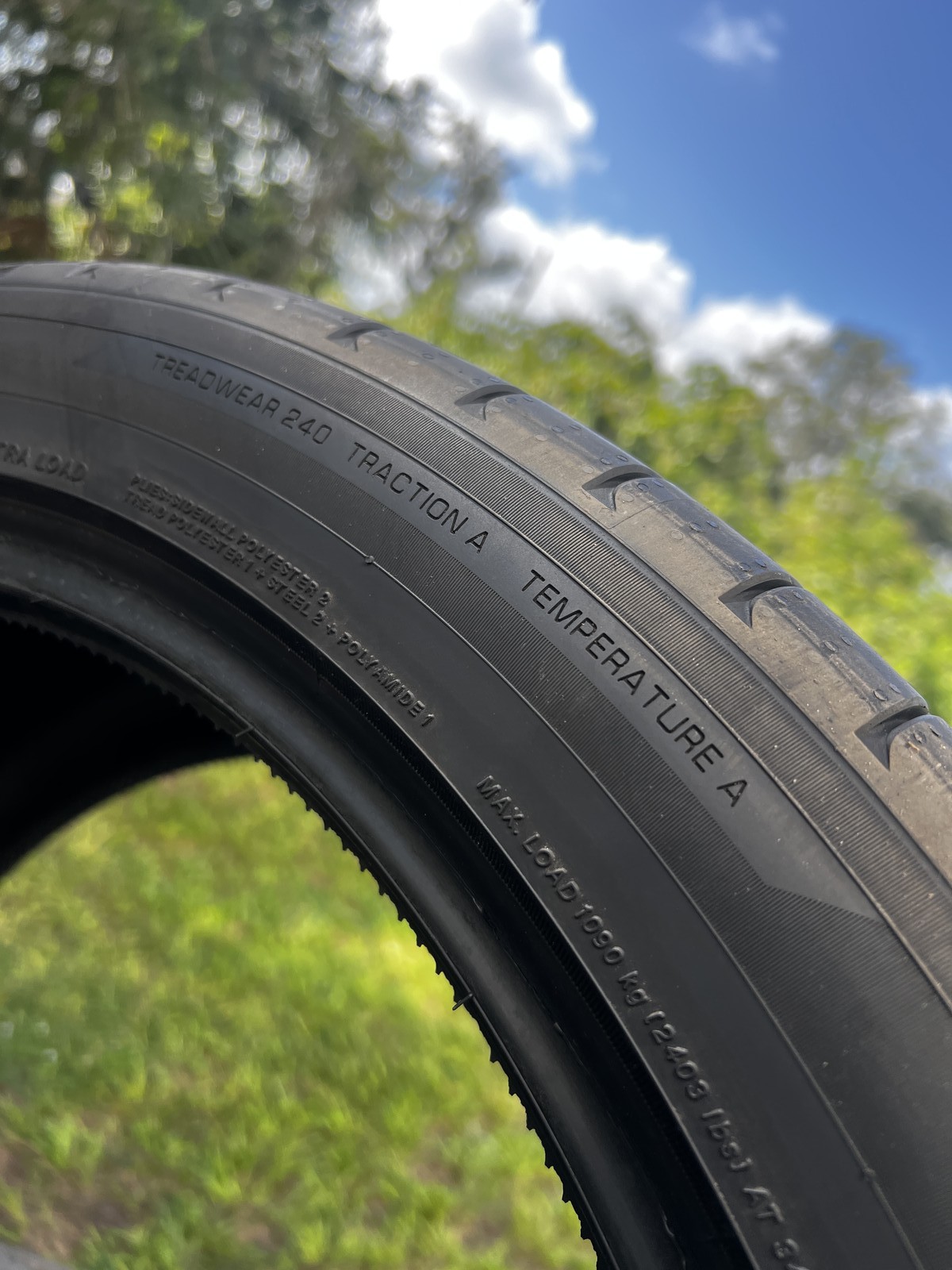 1 Tire Yokohama Advan Sport V107 ★ BMW I 315/35R22 111Y DOT.3923 7/32