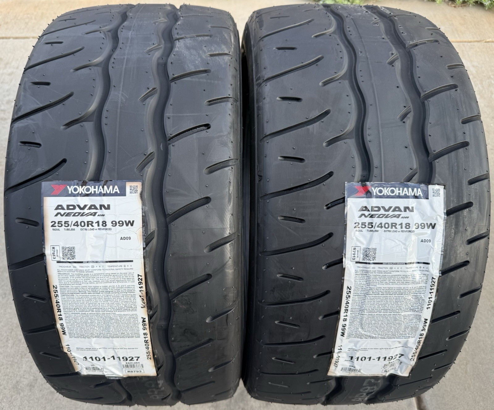 Set of TWO BRAND NEW 255/40R18 99W Yokohama ADVAN NEOVA AD09 Tires 2554018
