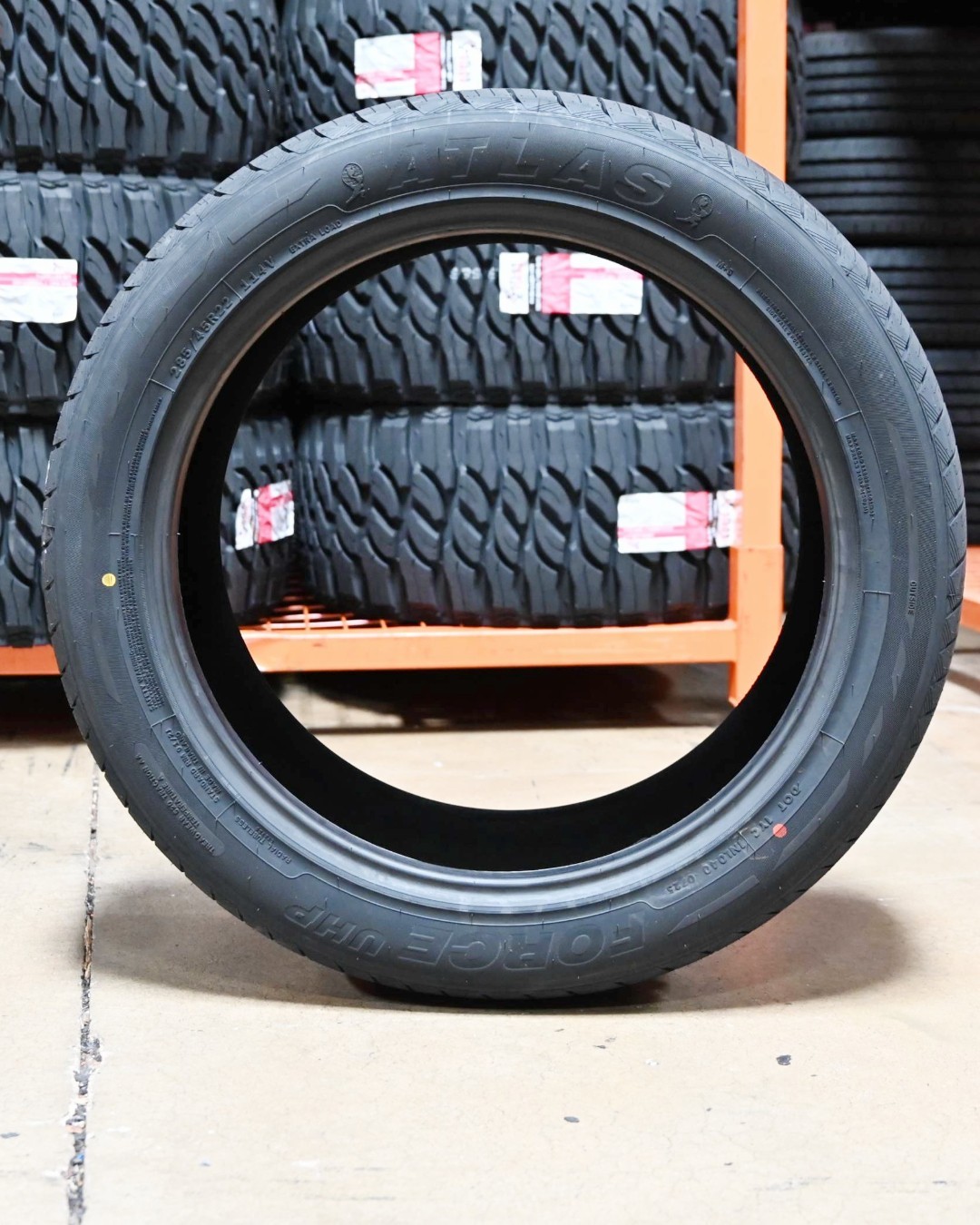 2 NEW ATLAS FORCE UHP 225/40R18 92Y 2254018 R18