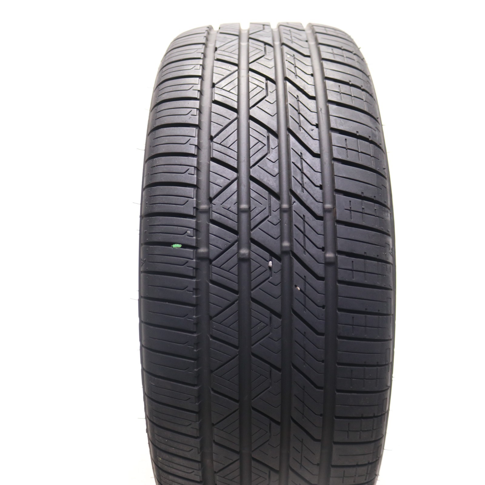 Used 225/45ZR18 Road Hugger GTZ – 95W – 9/32