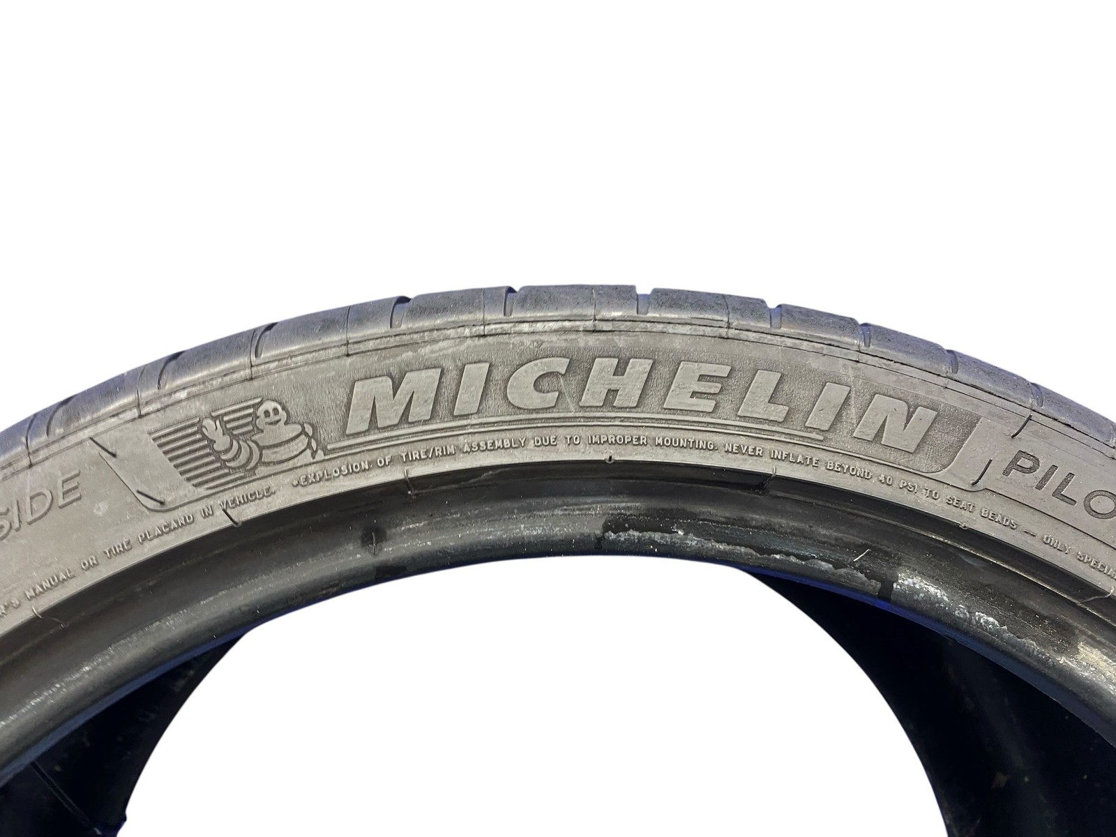 305/30ZR20 MICHELIN PILOT SPORT 4S 4.5-6/32NDS DATECODE 1523 *UNEVEN TREAD WEAR*