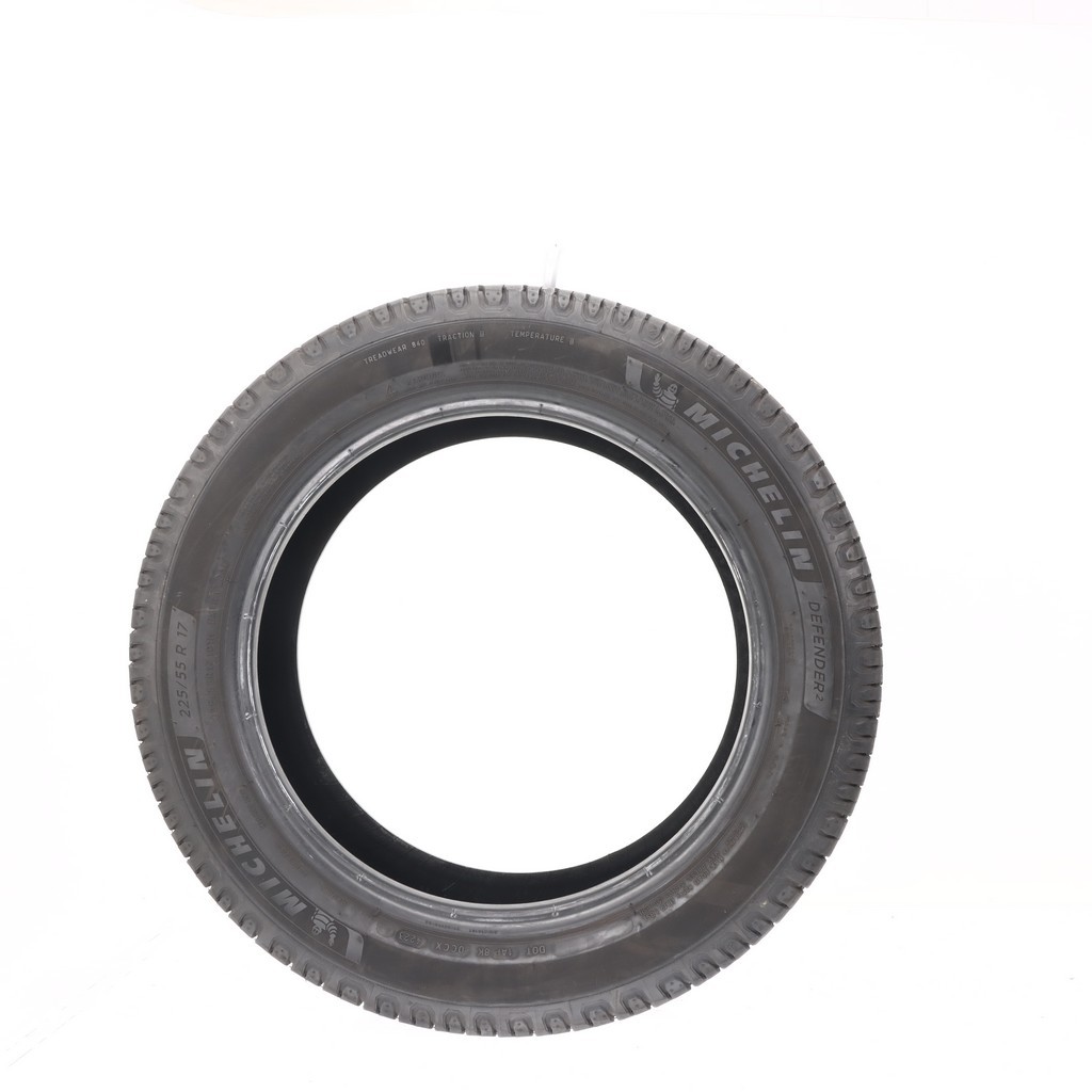 Set of (4) Used 225/55R17 Michelin Defender 2 101H – 9-10/32