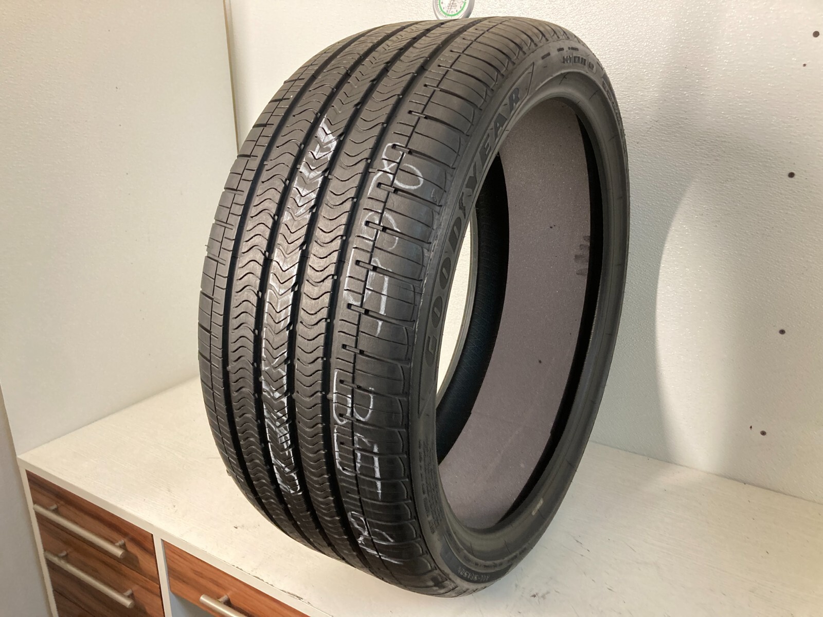 1 Tire 265 35 21 Goodyear Eagle Sport A/S Tesla (7.0-7.8/32 Tread) 101V