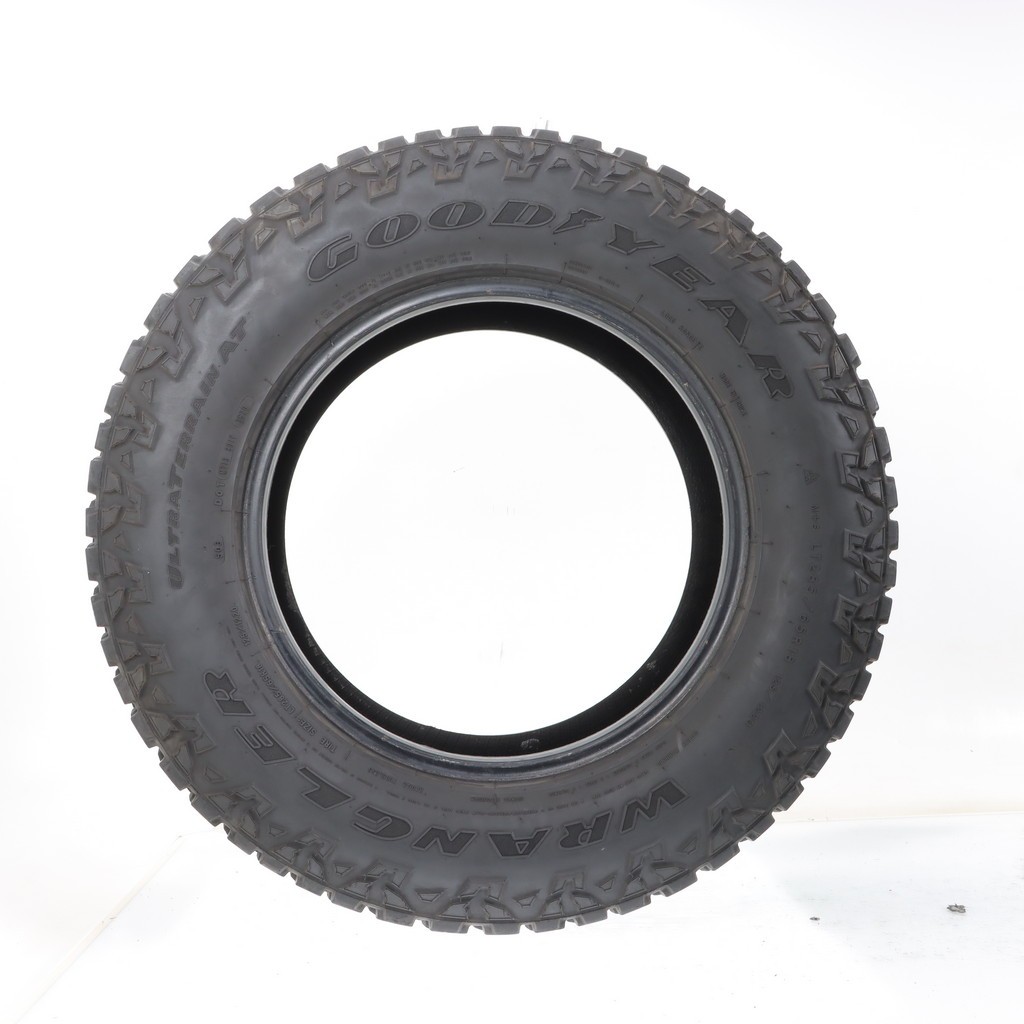 Used LT 285/65R18 Goodyear Wrangler Ultra Terrain AT 125/122Q – 10.5/32