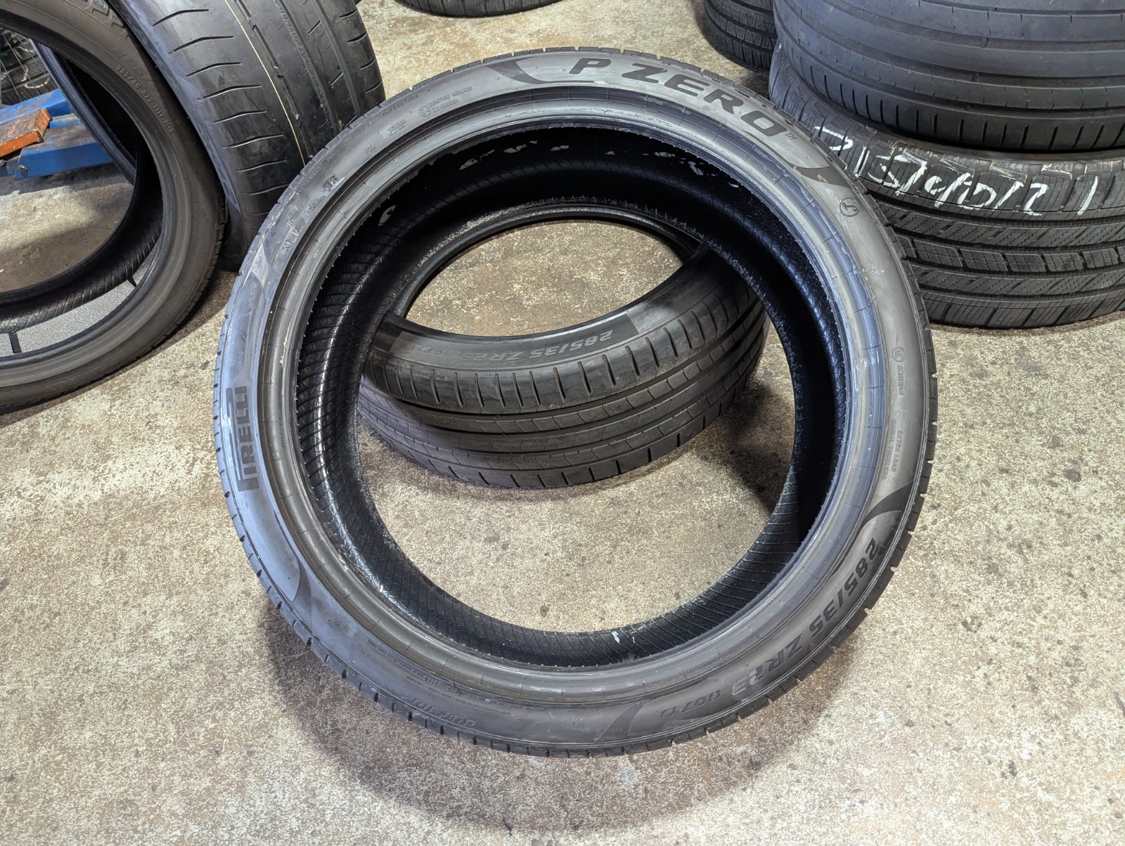 285/35ZR23 ( 107Y) PIRELLI PZERO PZ4 L PAIR OF TIRES