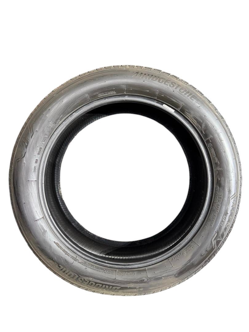 275/50R22 Bridgestone Alenza 111H DOT 0423 7/32 2755022