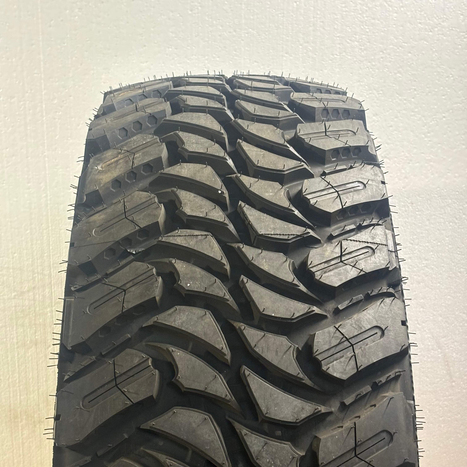 ATTURO TRAIL BLADE MTS LT 37 12.5 17 124Q LRD 8PLY MUD TERRAIN TIRE TBMSLMFT2MA